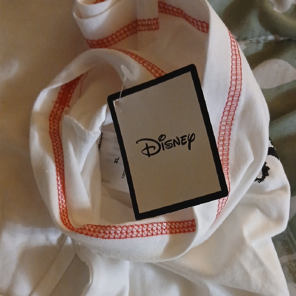 Disney Black and White Minnie Mouse Pajama Set - Picture 3 of 6